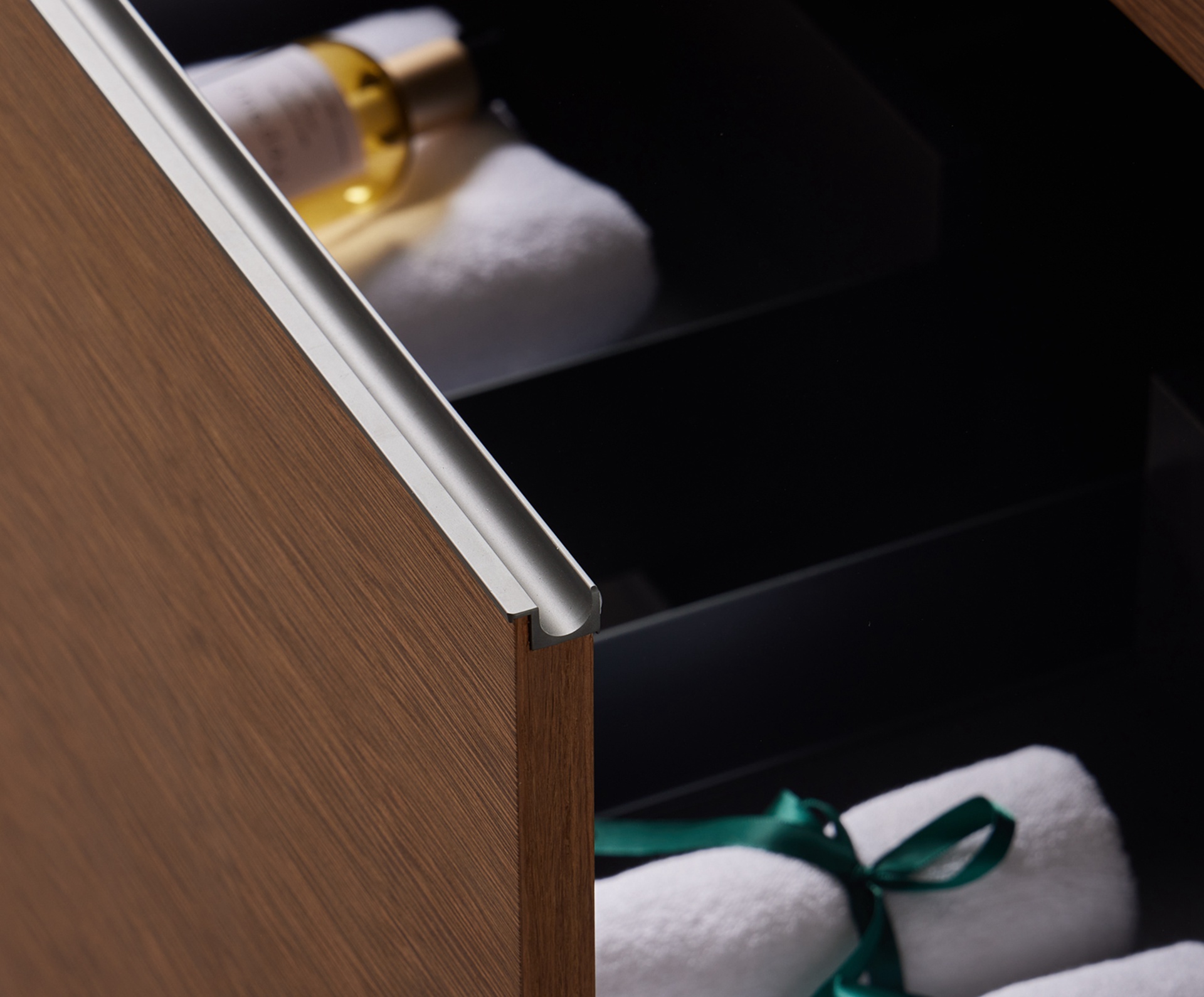 Bathroom accessories